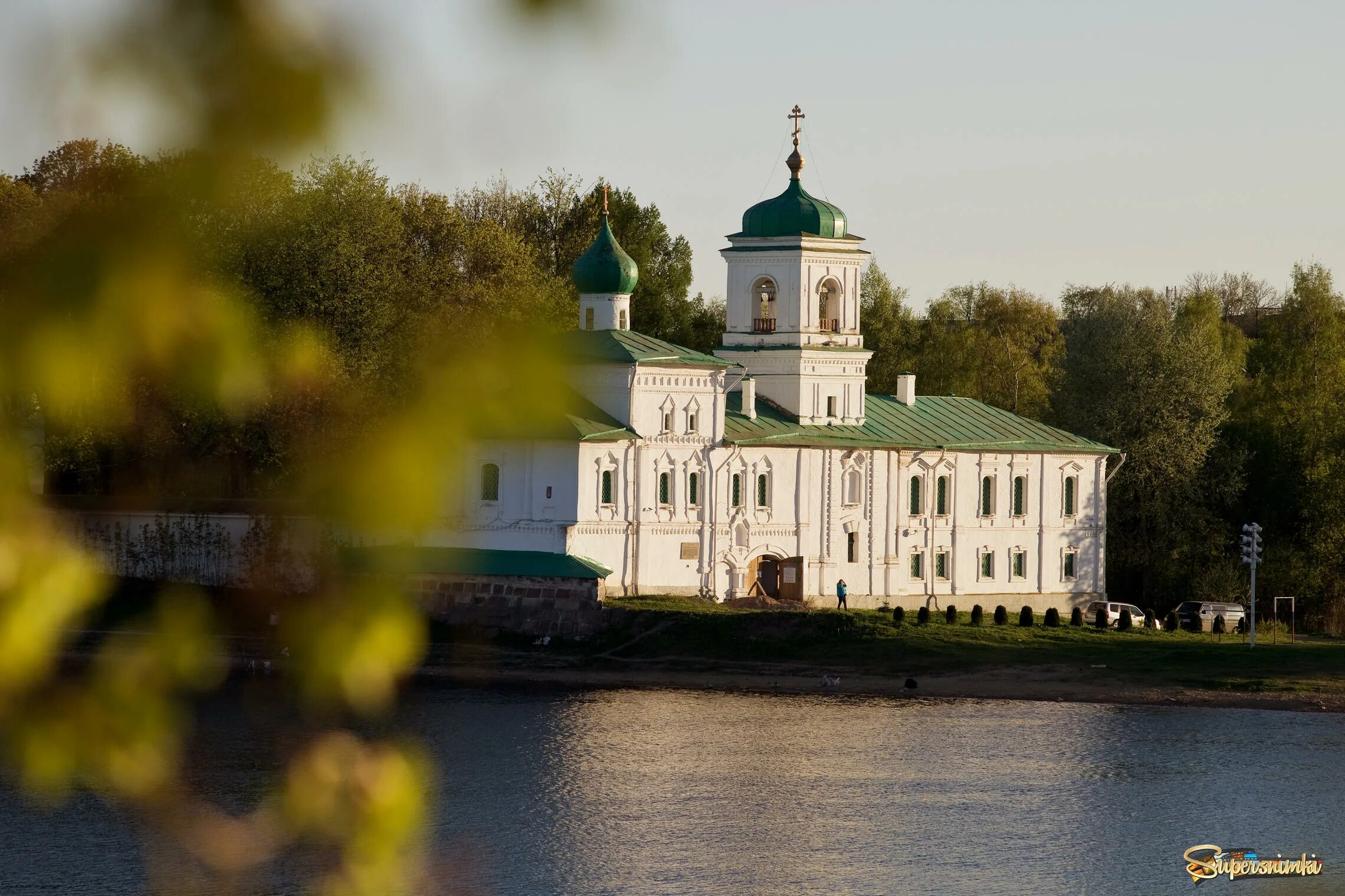Мирожский монастырь фото Мирожский монастырь фото YugNash.ru