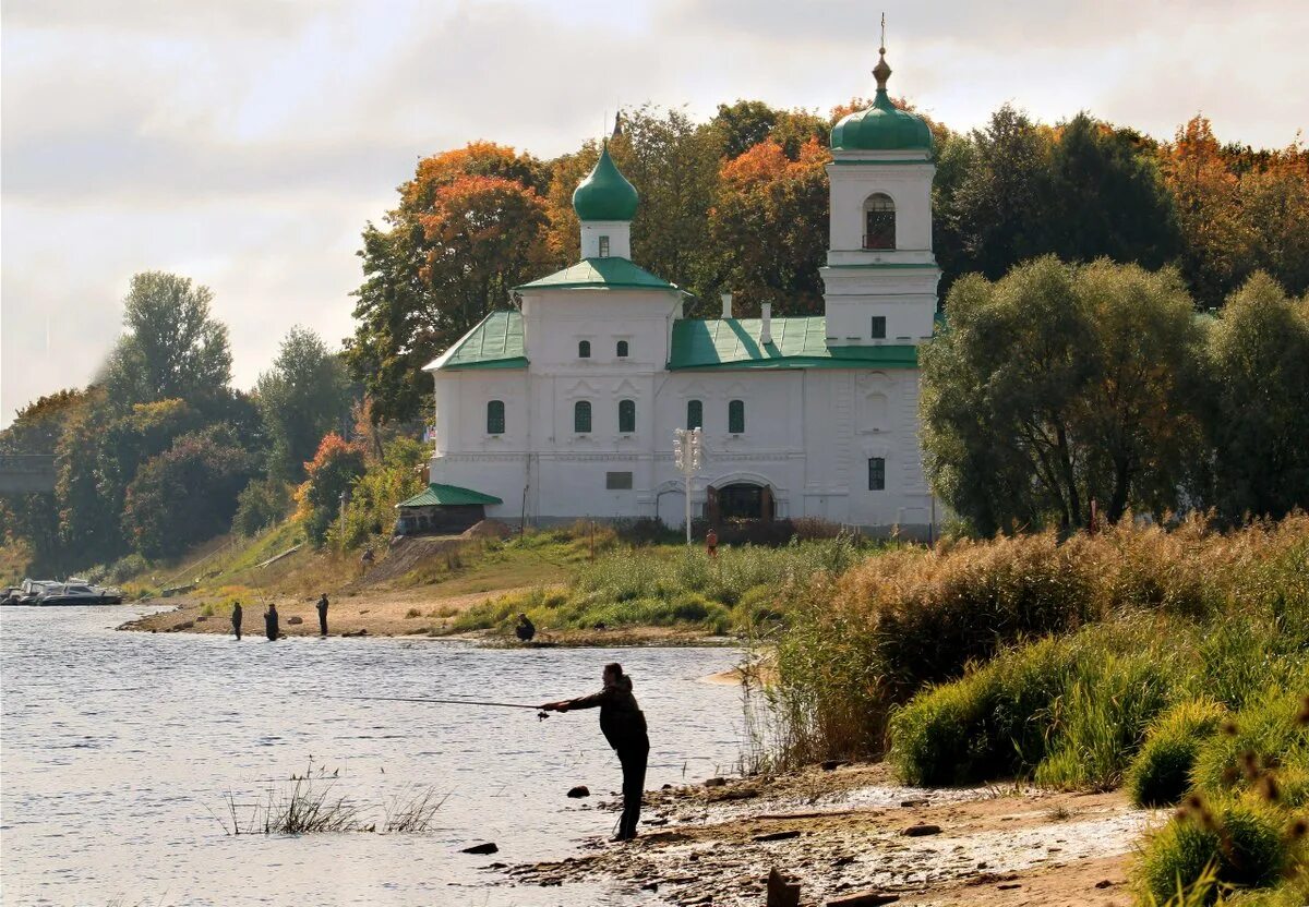 Мирожский монастырь фото Мирожский монастырь фото YugNash.ru