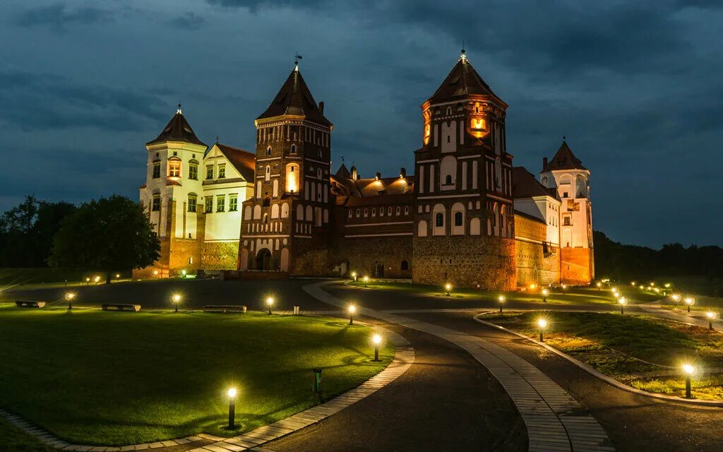 Мирский замок фото Мирский замок. Легенды и исторические факты Я хочу всё знать Дзен