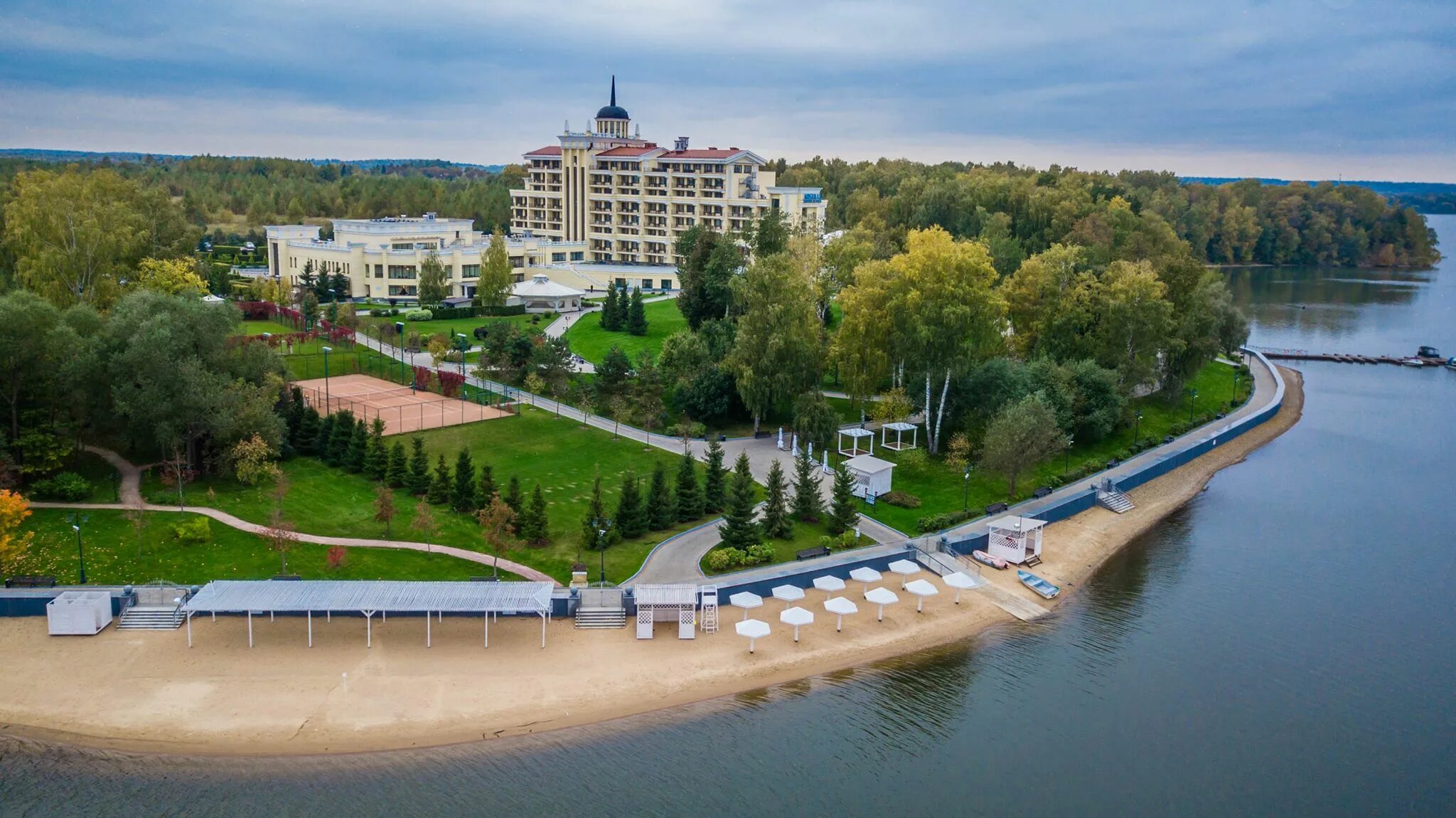 Мистраль отель подмосковье фото Топ-25 лучших парк-отелей Подмосковья Путеводитель Подмосковья