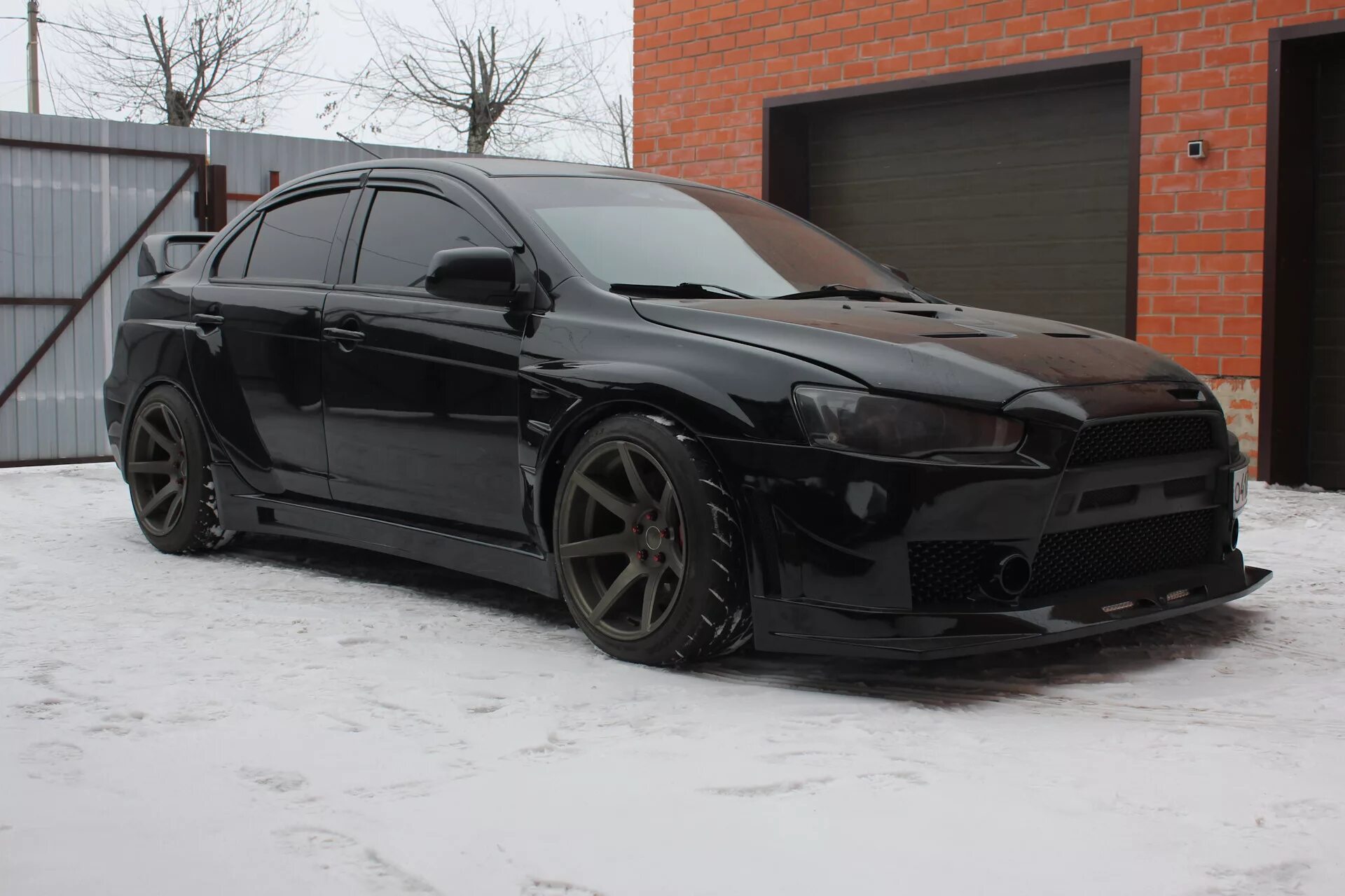 Мицубиси 10 тюнинг фото Крылья Evo X Charge Speed на Lancer X установка - Mitsubishi Lancer X, 2 л, 2008