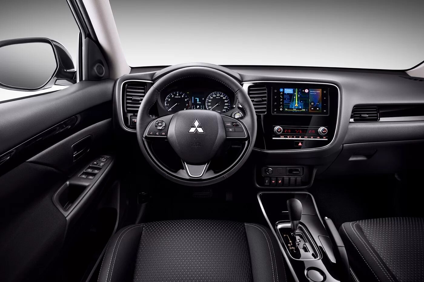 Мицубиси аутлендер фото салона Автомобили Mitsubishi - теперь с Яндекс.Авто на борту.