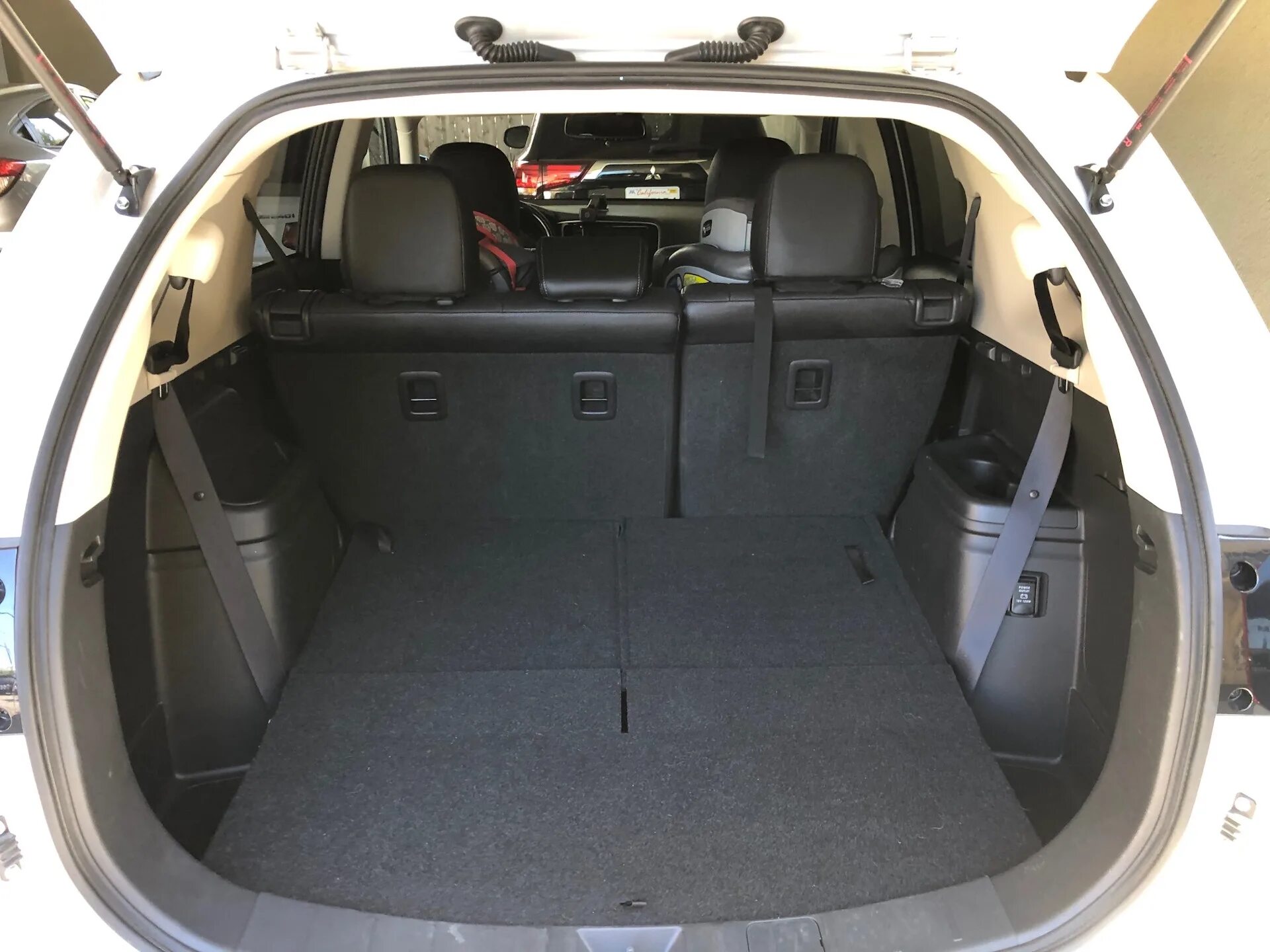 Митсубиси аутлендер багажник фото Мечта - реальность: багажник - Mitsubishi Outlander (3G), 2,4 л, 2016 года прико