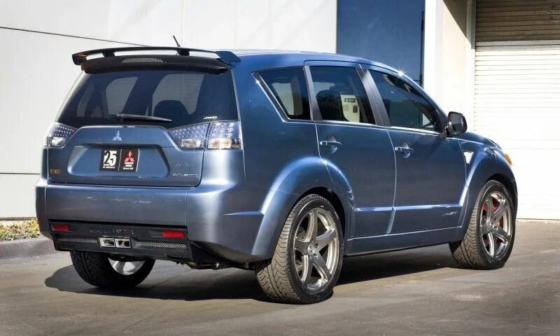Митсубиси аутлендер хл тюнинг фото Concept Flashback - 2006 Mitsubishi EvoLander Mitsubishi outlander, Mitsubishi o