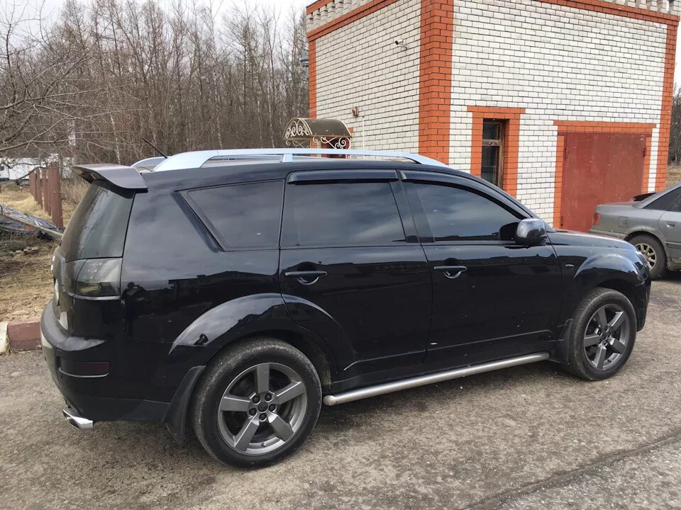 Митсубиси аутлендер хл тюнинг фото Спойлер на аут))) - Mitsubishi Outlander XL, 3 л, 2008 года тюнинг DRIVE2