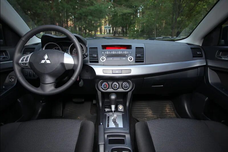 Митсубиси лансер 10 фото салона Лучшие авто за 400.000 рублей ProAuto Дзен