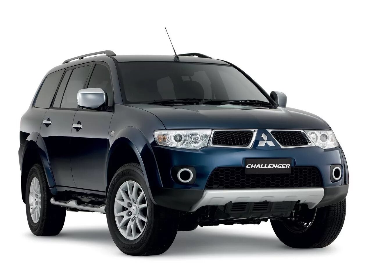 Митсубиси марки машин фото Mitsubishi Challenger 2 поколение, внедорожник 5-дверный - технические характери