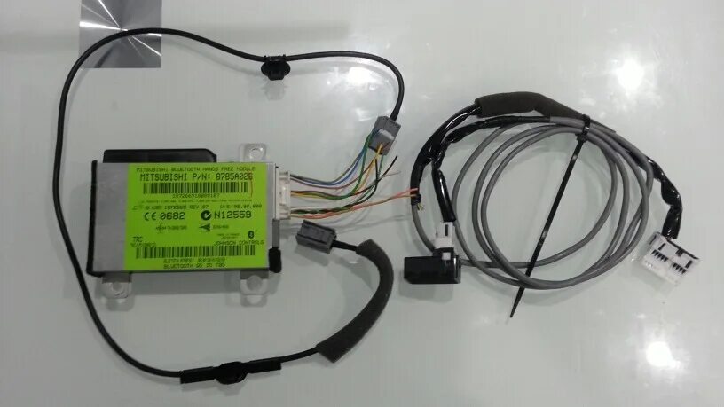 Митсубиси паджеро как подключить блютуз Установка модуля Mitsubishi Bluetooth Hands Free Module с USB #1 - Mitsubishi L2