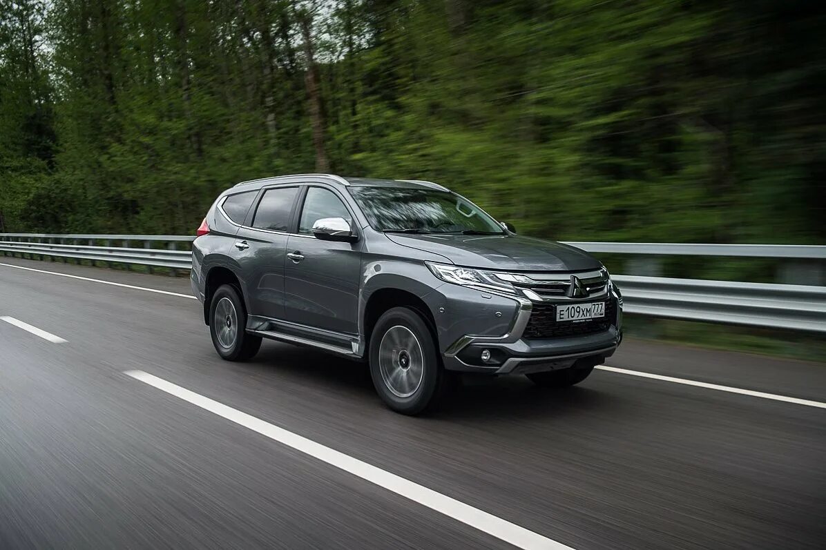 Митсубиси паджеро спорт 3 фото Mitsubishi Pajero Sport. Спортивная закалка