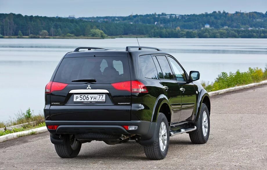 Митсубиси паджеро спорт фото Обходимся малым с обновлённым Mitsubishi Pajero Sport.