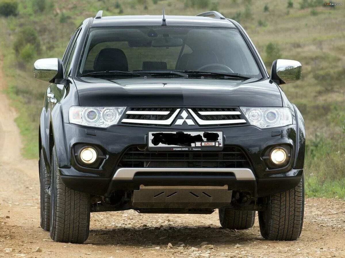 Митсубиси паджеро спорт фото Купить б/у Mitsubishi Pajero Sport II Рестайлинг 2.5d AT (178 л.с.) 4WD дизель а