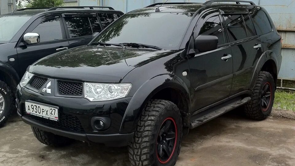 Митсубиси паджеро спорт тюнинг фото Mitsubishi Pajero Sport (2G) 2.5 дизельный 2010 2.5 TURBO DI-D на DRIVE2