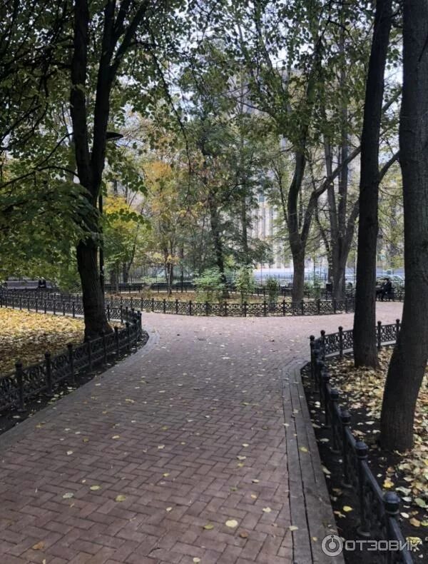 Миусский сквер москва миусская площадь фото Отзыв о Сквер на Миусской площади (Россия, Москва) Каштаны, Дворец пионеров и Фа