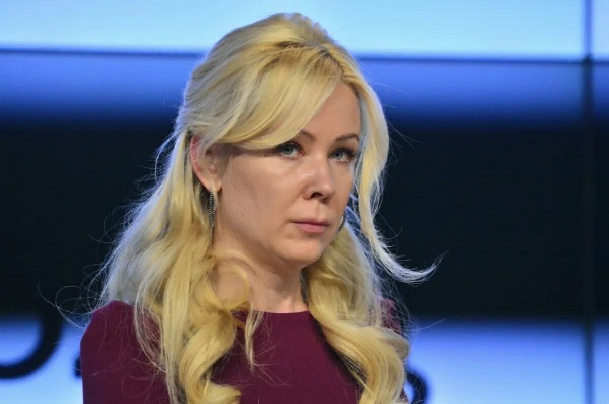 Мизулина фото в полный рост ЕС ввел санкции против Екатерины Мизулиной и Лиги безопасного интернета Аргумент