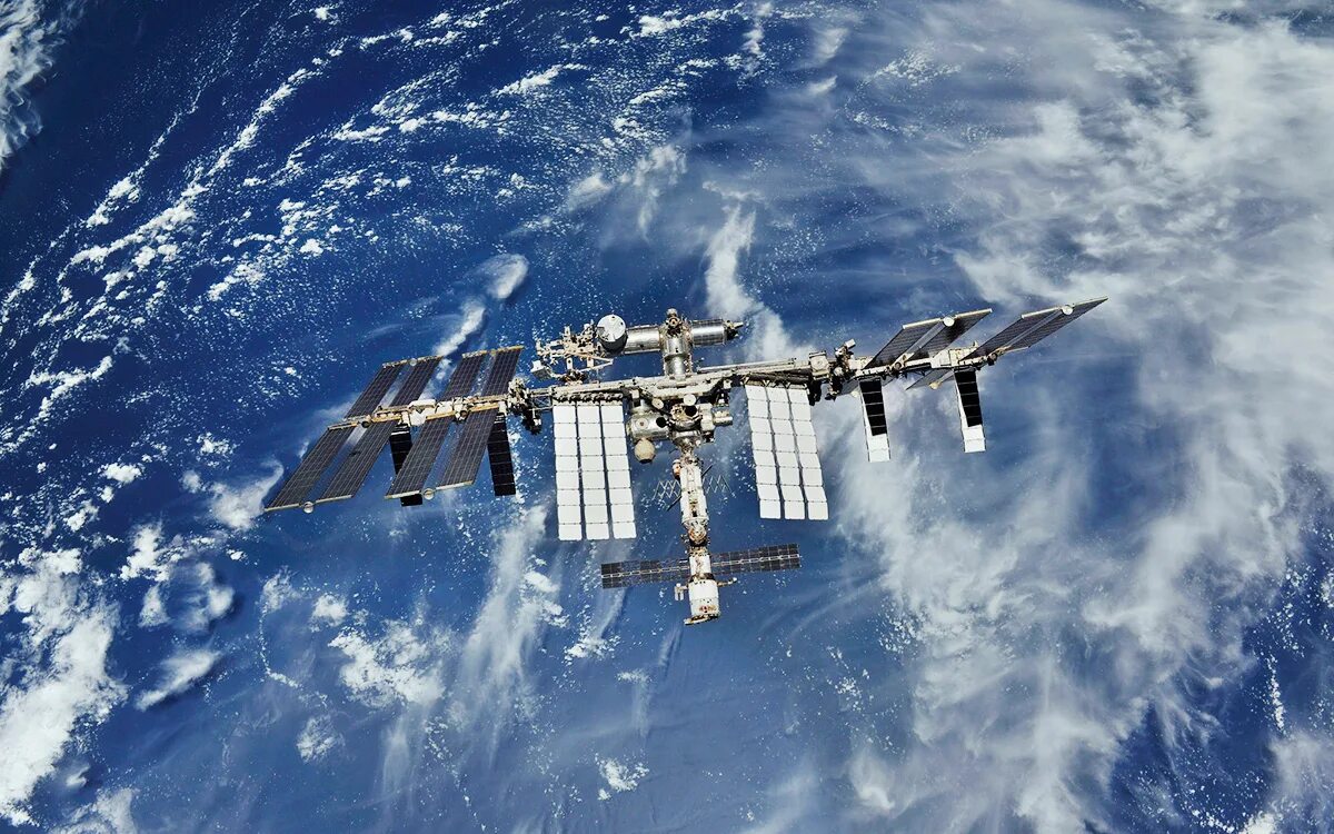Мкс международная космическая станция фото В "Роскосмосе" объяснили причину переноса выхода в космос с борта МКС - РБК