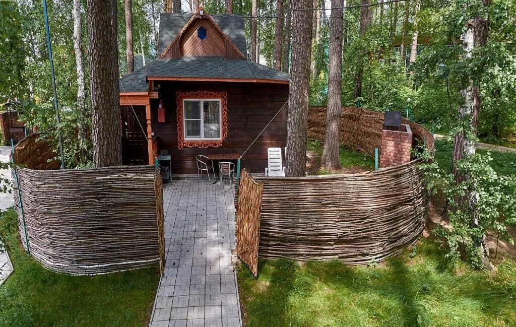 Млечный путь новосибирск фото Отель Млечный Путь, Новосибирск, цены от 2800 руб. с рестораном Бронирование ном