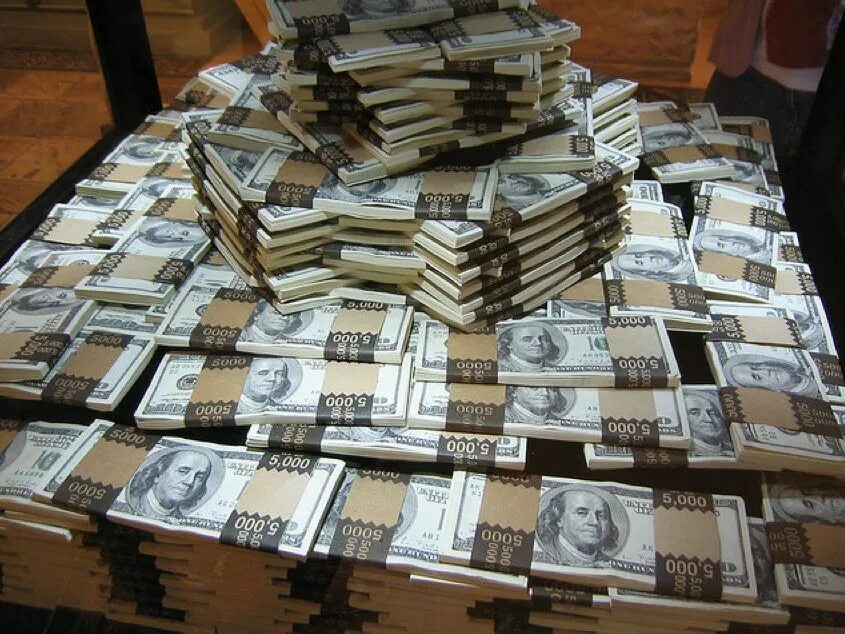 Много денег фото в хорошем PayPal Glitch Actually Put This Guy $92 Quadrillion In The Red* Money cash, Mone