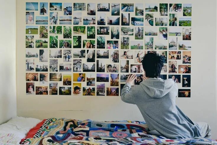 Много фото на стену Pin by kelly vant on Home inspiration Diy photo wall, Photo wall, Photo wall han