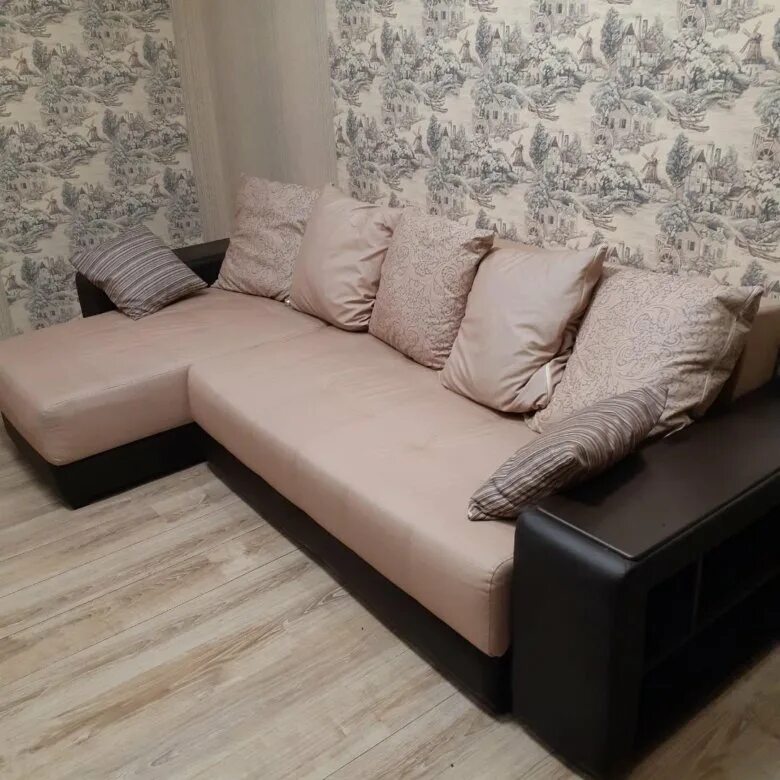 Много мебели фото цена купить Диван угловой "Дубай" с полками - купить в Сургуте, цена 15 000 руб., продано 26