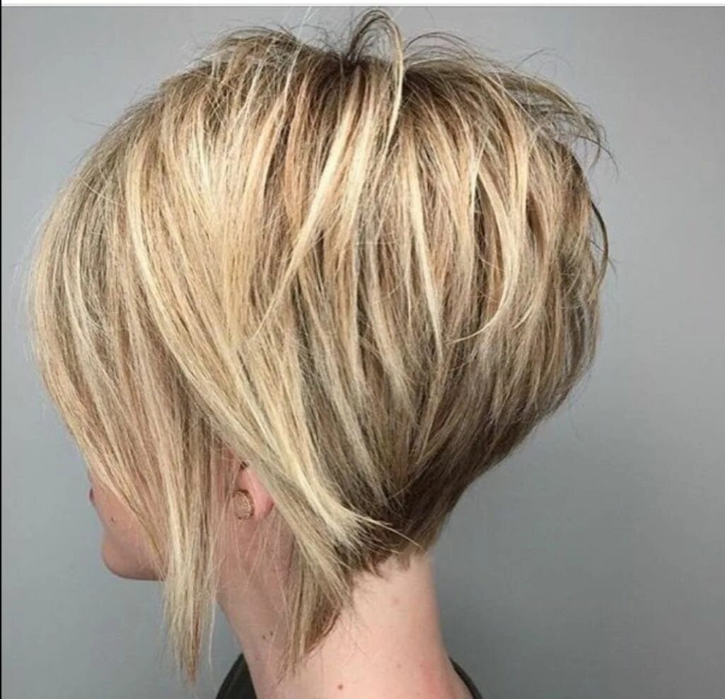 Многослойный боб стрижка женская на короткие волосы Pin on hair Short hair cuts, Short hair haircuts, Short thin hair
