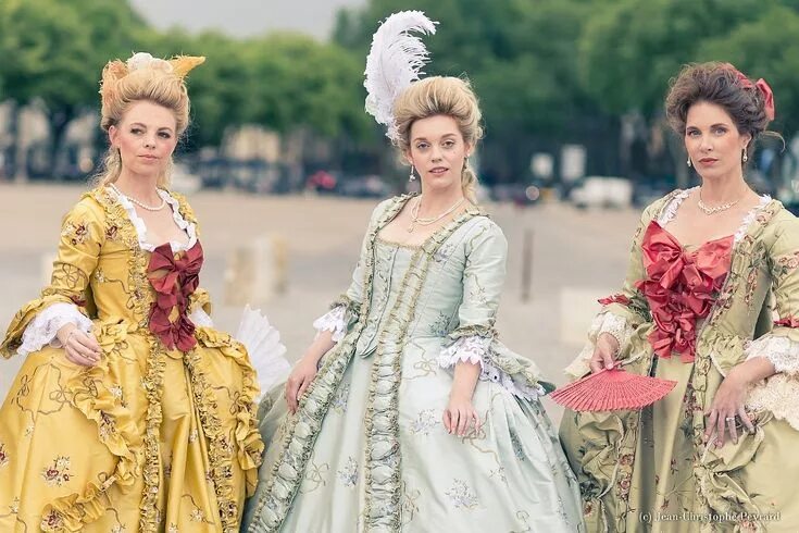 Мода 18 фото Fetes-Galantes-Versailles Marie antoinette costume, Rococo fashion, 18th century