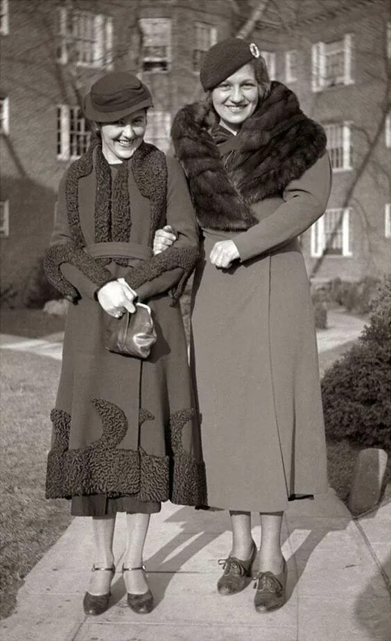 Мода 1920 1930 годов женская Image result for 1930s jodhpurs 30s fashion, Fashion 1930s, Vintage fashion