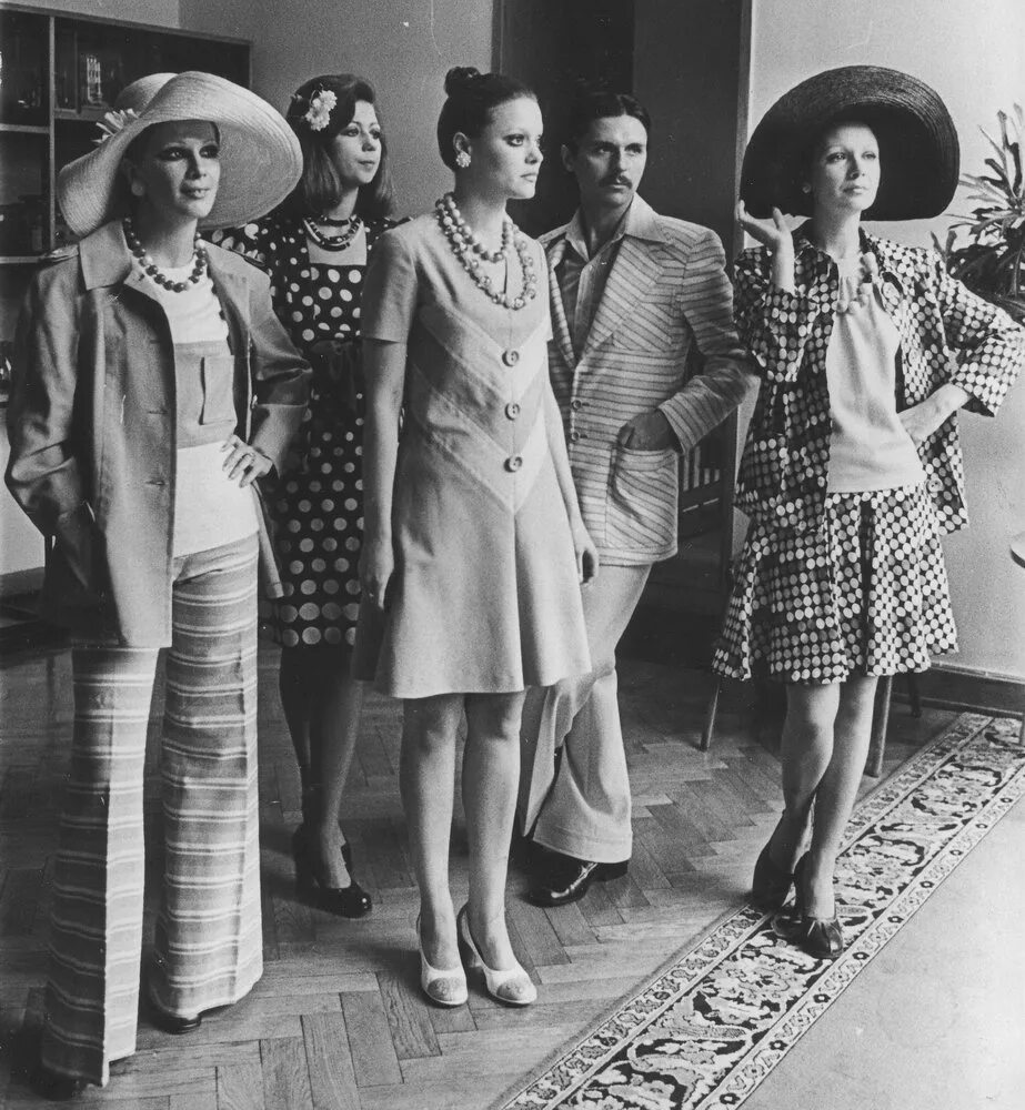 Мода 1958 года в ссср фото Почему в СССР манекенщица была социально порицаемой профессией: закулисная жизнь