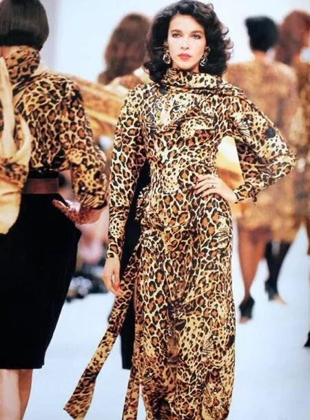 Мода 1982 года фото The Complete Guide to 80s Fashion Vogue paris, Yves saint laurent, Saint laurent