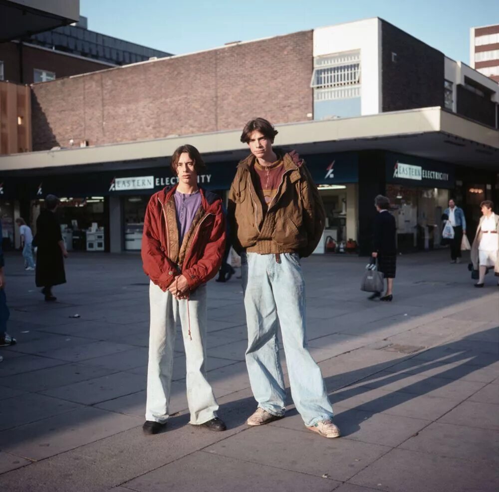 Мода 1990 х годов мужская Books: Nigel Shafran's Teenage Precinct Shoppers American Photo Fashion, 90s fas