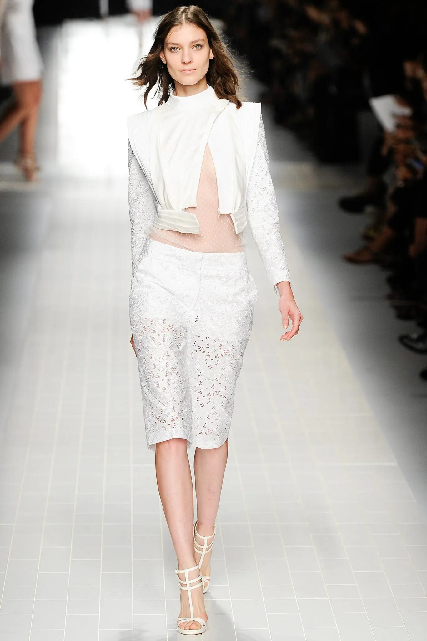 Мода 2014 года женской Blumarine Spring 2014 Ready-to-Wear Collection Vogue