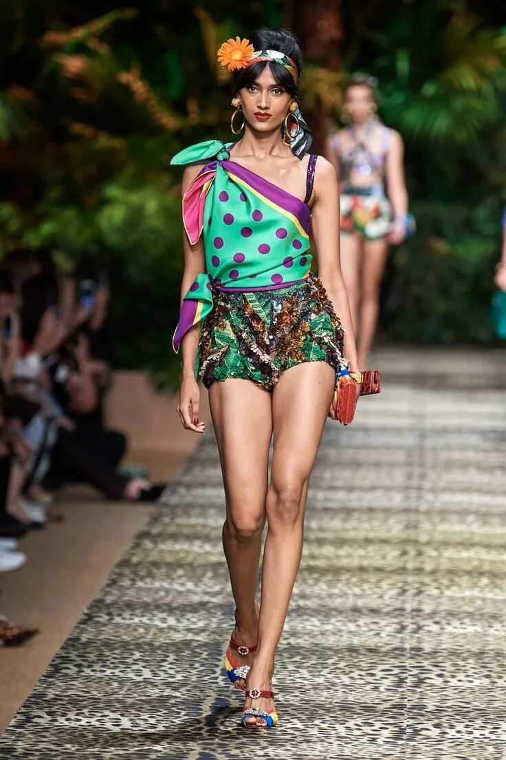Мода 2020 года фото лето Pin by I.Rom on MILÃO/VERÃO - 2020 Fashion, Dolce and gabbana, Ready to wear