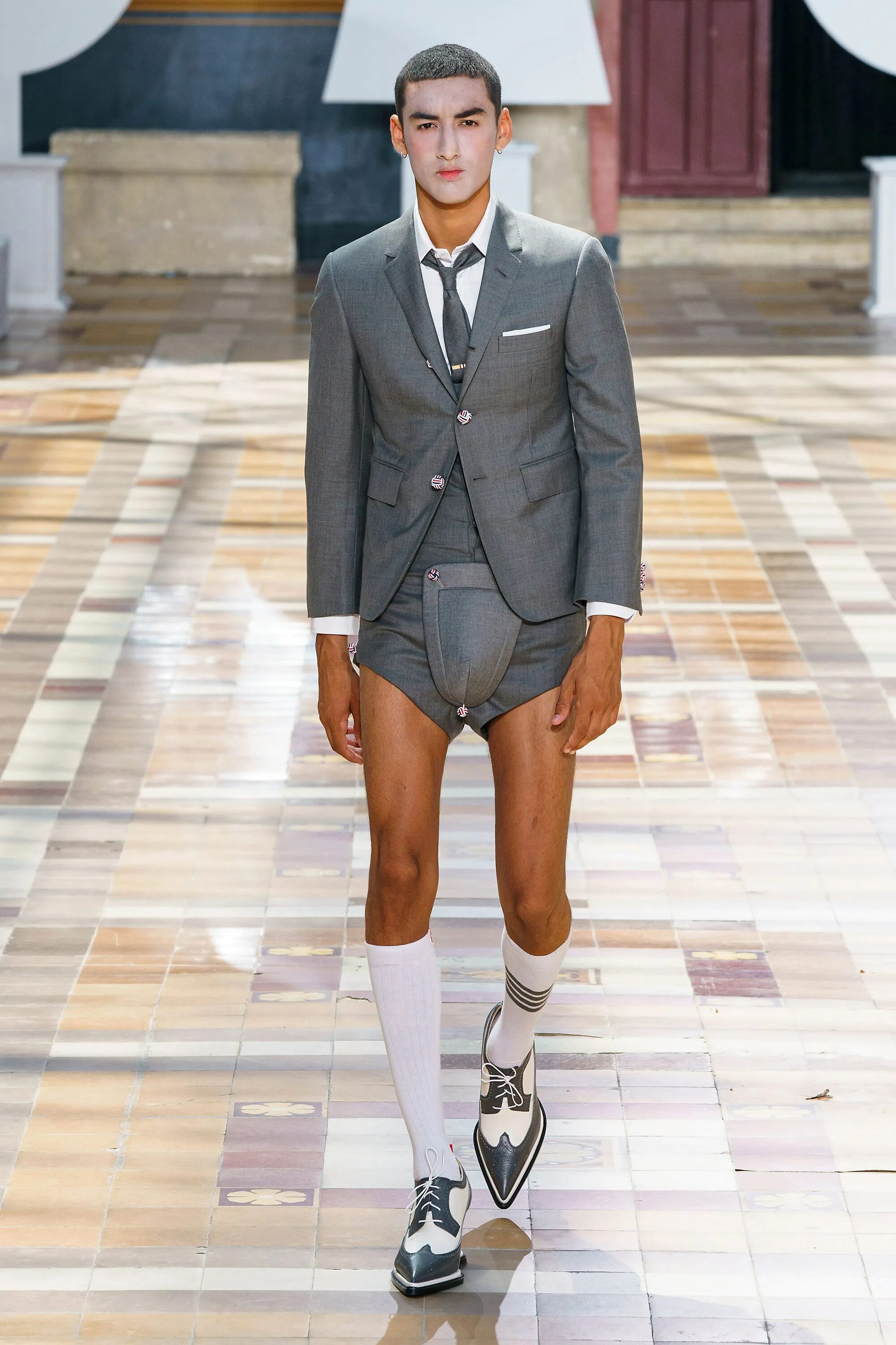Мода 2020 мужские Thom Browne Spring 2020 Menswear Collection Vogue