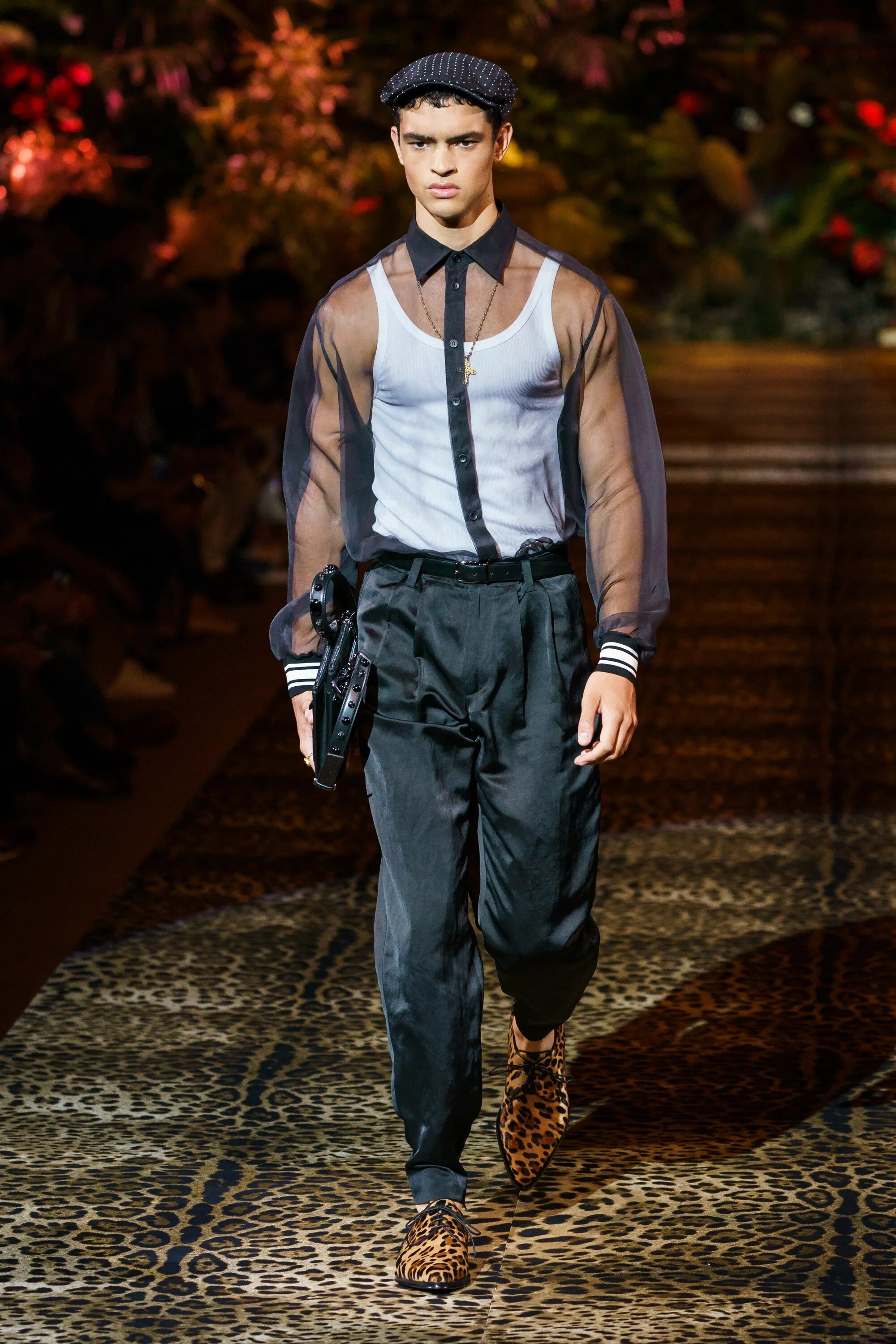 Мода 2020 мужские Dolce & Gabbana Spring 2020 Menswear Collection - Vogue Vogue men, High fashion 