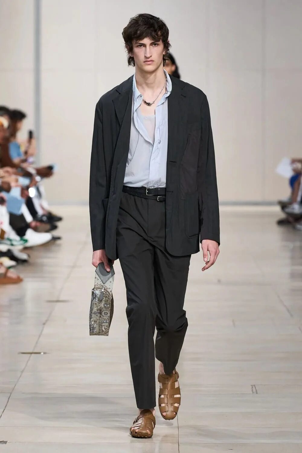 Мода 2024 мужская одежда Hermes Spring Summer 2024 Men - RUNWAY MAGAZINE ® Official