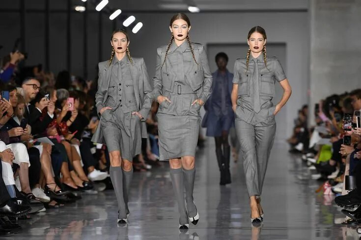 Мода 2024 женская италия Max Mara: Milan Fashion Week 2019 Stile di moda, Settimana della moda di milano,