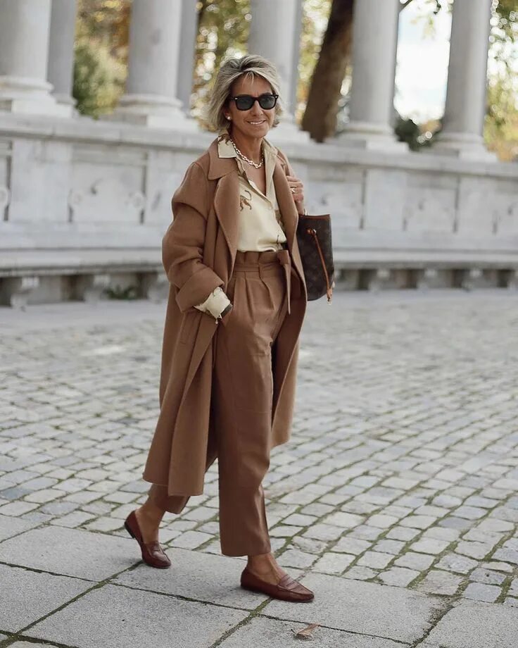 Мода 2024 женская одежда 50 Pin di Astrid Cerdas Bonilla su i n s p o Moda donna, Moda, Donna
