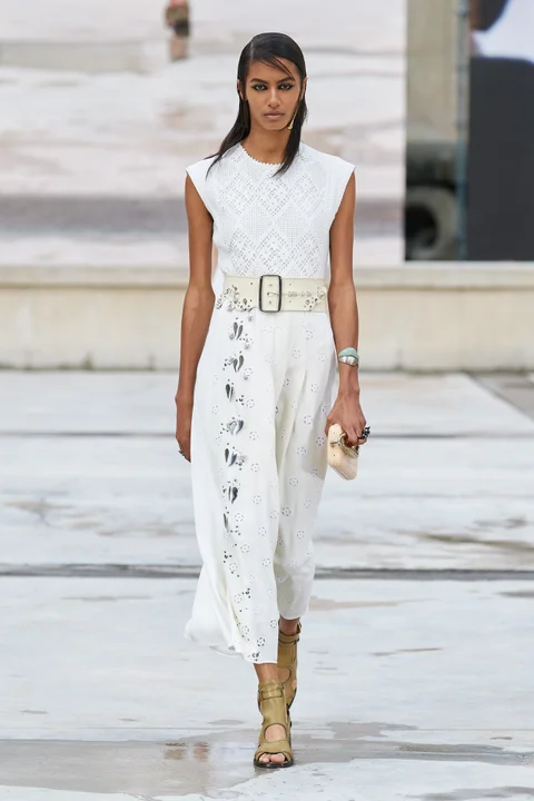 Мода 24 года женская Chloé Spring 2021 Ready-to-Wear Collection Fashion week, Ready to wear, Spring f
