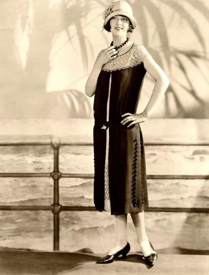 Мода 30 х годов женщины фото Pin on Historical Fashion 1920s fashion, Fashion, 1920 fashion