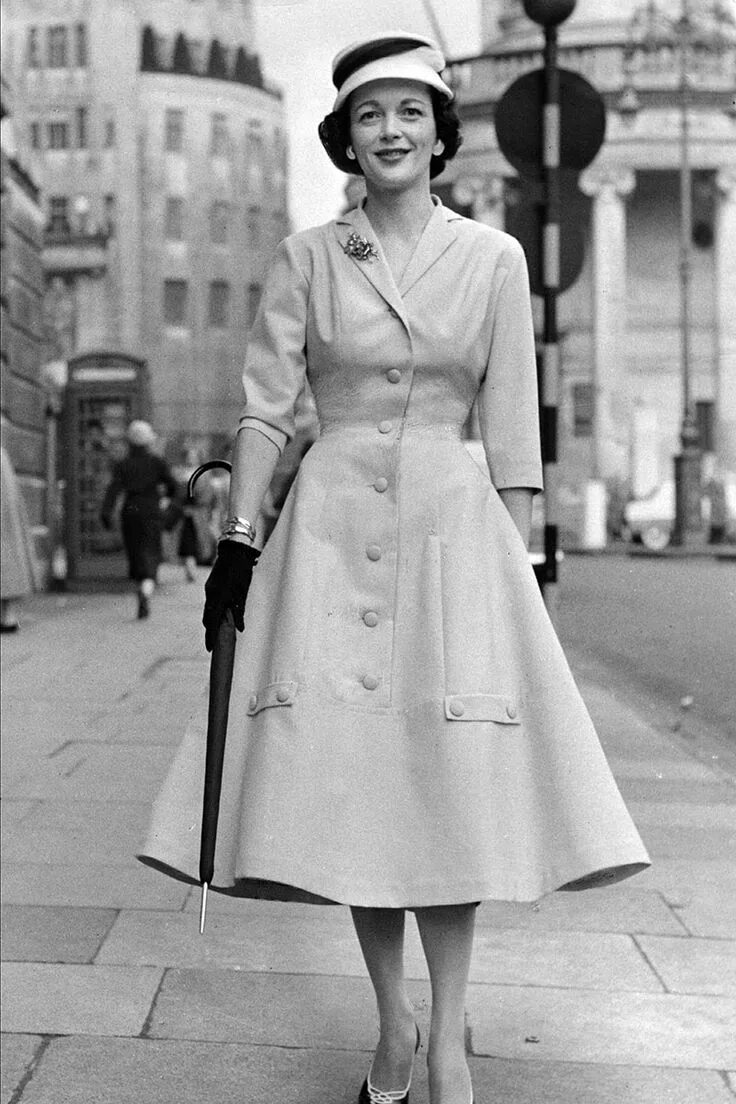 Мода 50 годов фото одежда In Photos: Truly Vintage Street Style Vintage street style, Vintage street fashi
