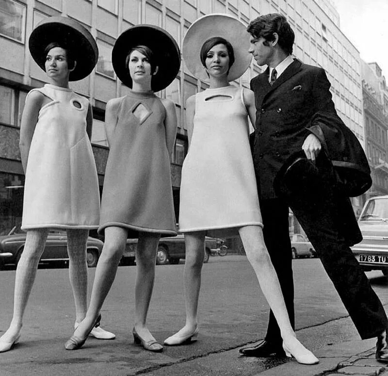 Мода 60 70 годов фото by Pierre Cardin, 1968 Sixties fashion, Retro fashion, 60s fashion