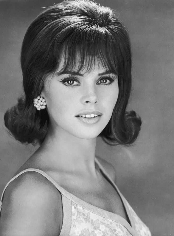 Мода 60 х годов прически Not Found 1960 hairstyles, 1960s hair, Womens hairstyles