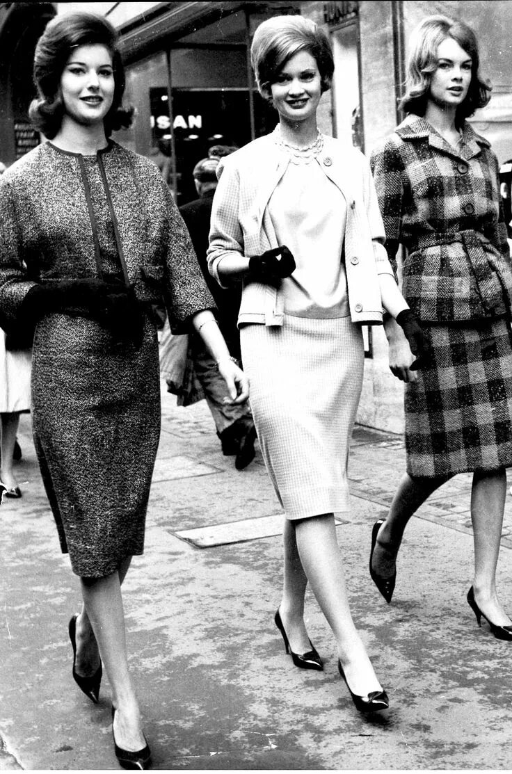 Мода 60 ссср фото Jean Shrimpton (Right) With Fiona Laidlaw Thompson Celia Hammond - 1960 Jean shr