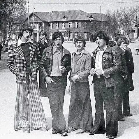 Мода 70 годы ссср фото Soviet Visuals (@sovietvisuals) on X Soviet art, Soviet fashion, Retro photo