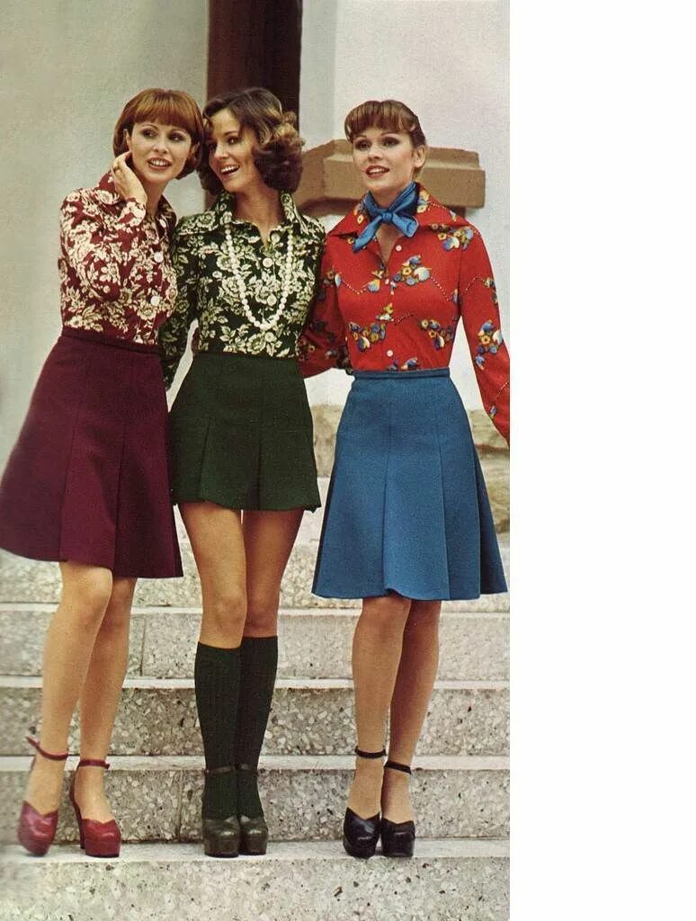 Мода 70 годы ссср фото Miniskirts And Stairs: 1960s Women In Peril - Flashbak 70s fashion, Retro fashio