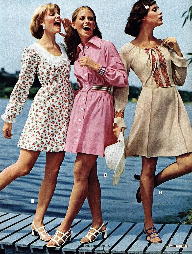 Мода 70 х годов женщины фото платья Mini Skirt Monday #209: Minis X 3 70s fashion, Seventies fashion, 70s inspired f