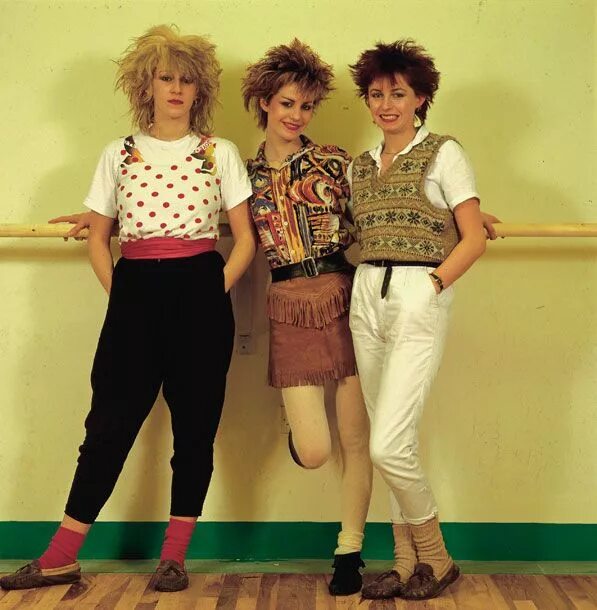 Мода 80 90 женская фото In Honor of the Spice Girls: A Tribute to Girl Groups Past and Present 80s fashi