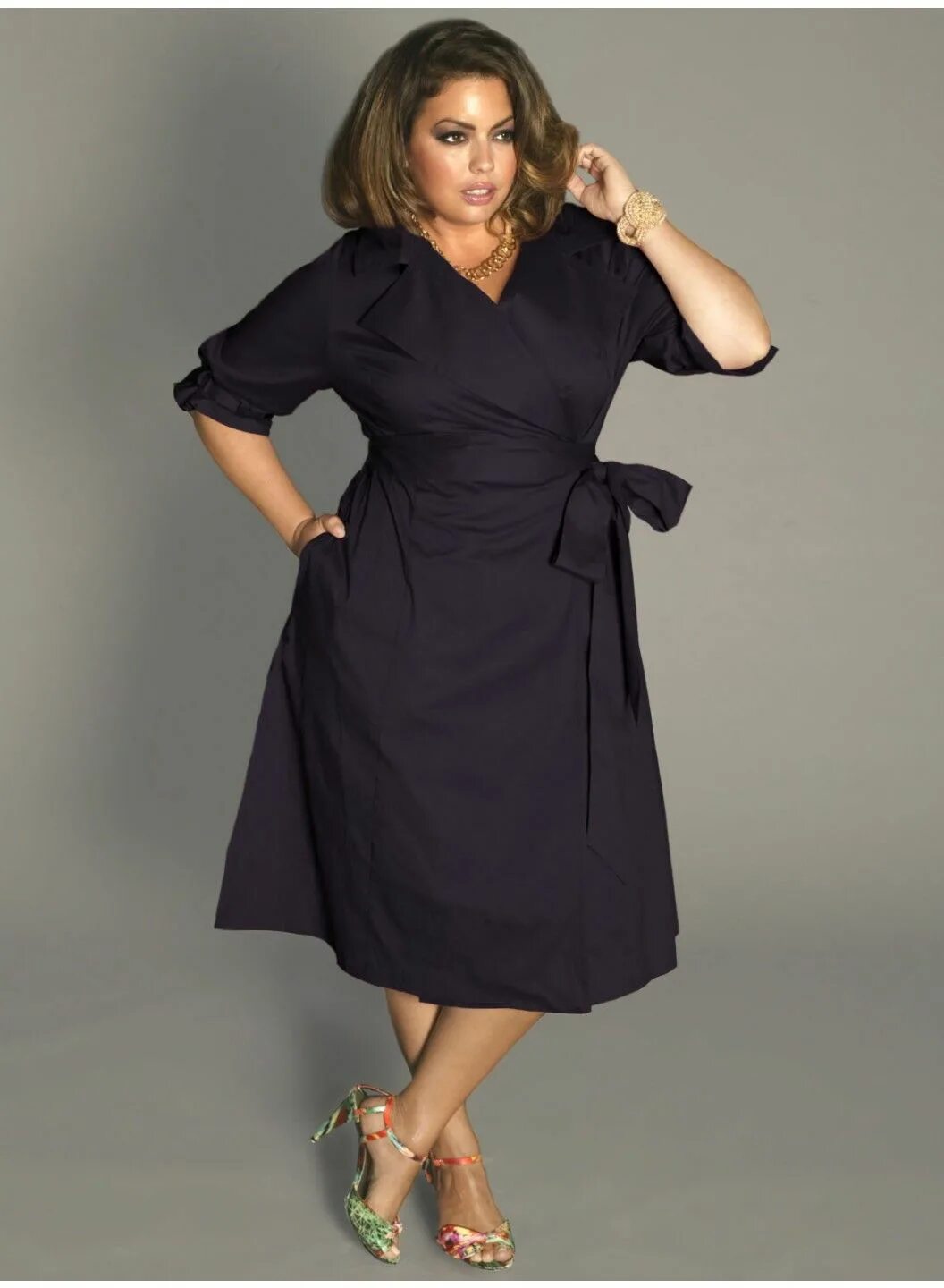 Мода для полных женщин фото платья Boulangerie Plus Size Wrap Dress in Richelieu Blue Plus size dresses, Plus size 