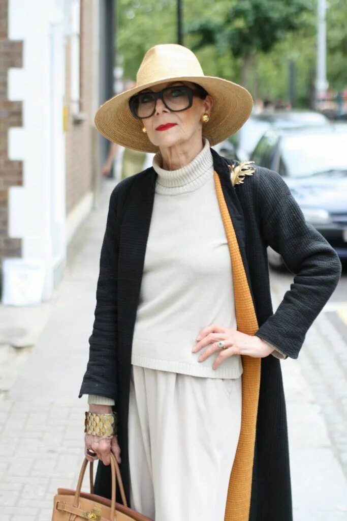 Мода для пожилых фото Gitte Lee: Once A Model Always A Model - Advanced Style Advanced style, Womens f