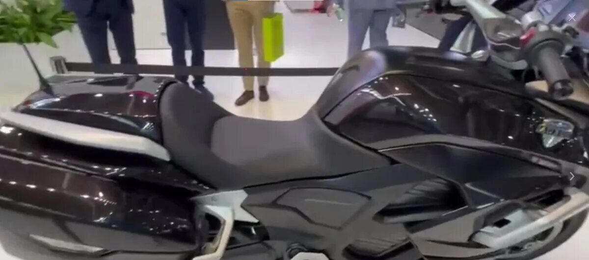 Мотоцикл аурус фото цена характеристики Российский электрический мотоцикл Aurus Merlon выдерживает до минус 25 ° C iXBT.