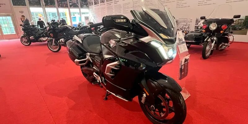 Мотоцикл аурус фото цена характеристики комплектации Aurus показал автомобиль и мотоцикл на ПМЭФ: Новости